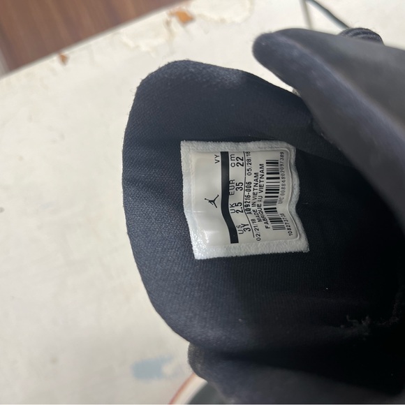 Nike Air jordan max GS ‘Aura’ - Picture 3 of 5